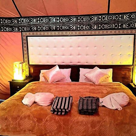 Luxury Desert Camp メルズーガ エクステリア 写真