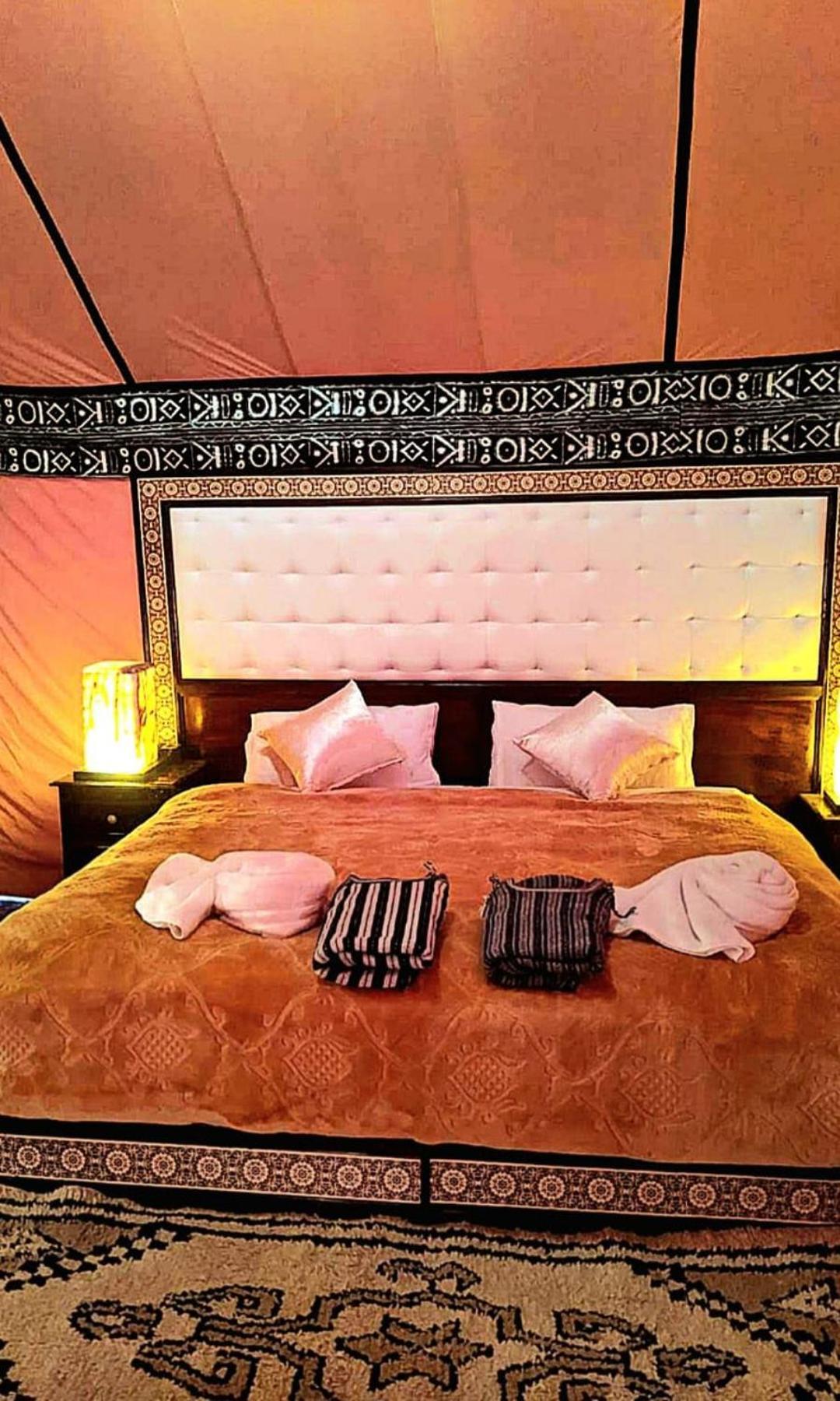 Luxury Desert Camp メルズーガ エクステリア 写真
