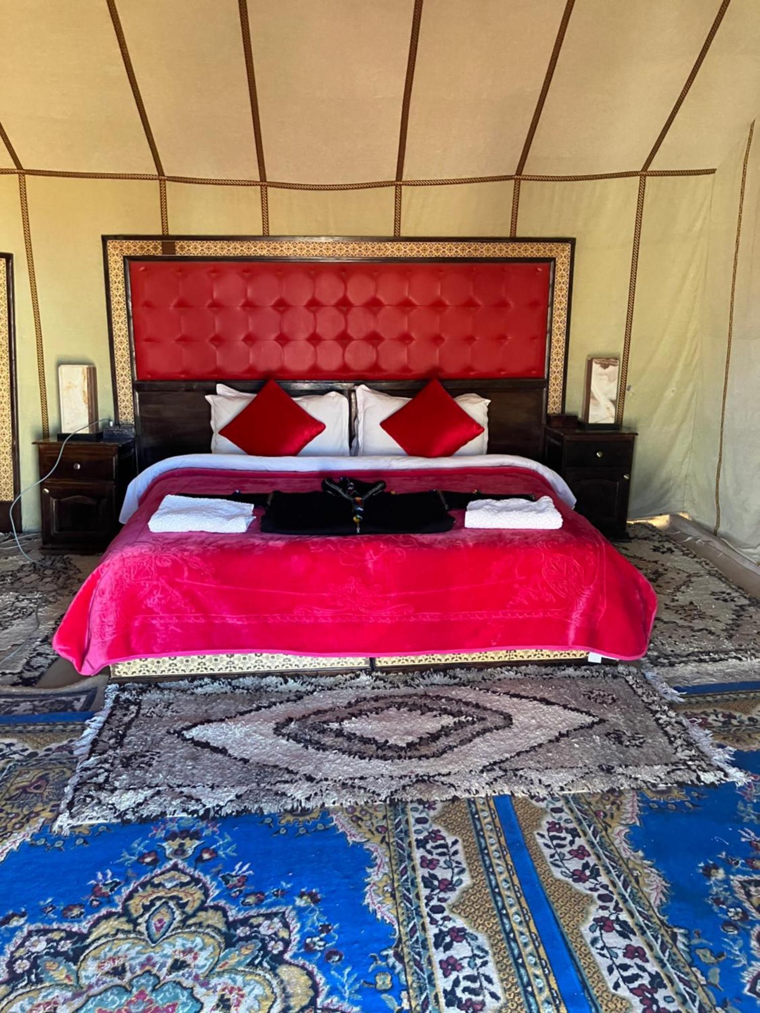 Luxury Desert Camp メルズーガ エクステリア 写真